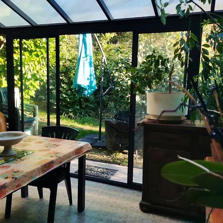 Hébergement de vacances Maison Chaleureuse A + Piscine Partagee